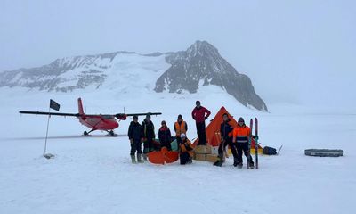 Skiing, wool baubles, ice-cream: how Antarctic scientists celebrate Christmas