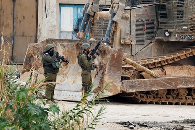 Israeli forces raid occupied West Bank as clashes continue in Jenin