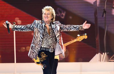 Sir Rod Stewart plans to take model railway to Glastonbury Festival