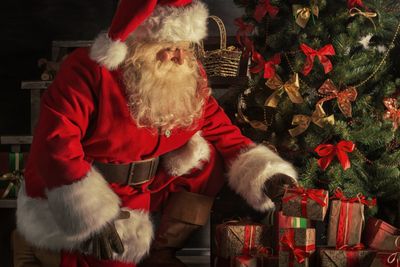 Santa’s ‘salary’ jumps by 5% this year to $178,500 — if he got paid for delivering all those toys