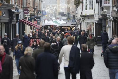 Christmas Eve boost for retailers after shoppers last-minute spree