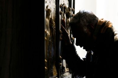 Pilgrims traverse Vatican Holy Door as Christmas marks the start of the 2025 Holy Year