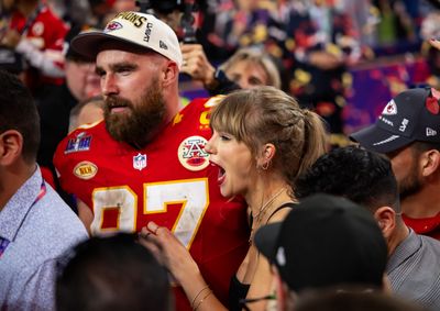 ‘The Onion’ spoofs Chiefs TE Travis Kelce, Taylor Swift in hilarious Christmas article