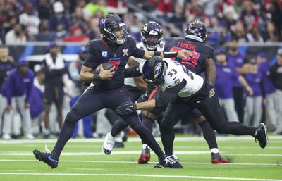 Sights and sounds from first half as Ravens hold a 17-2 lead over Texans on Christmas Day