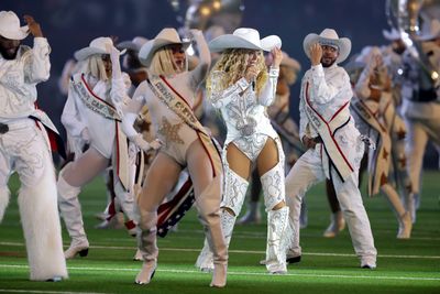 See Beyonce’s awesome full Ravens-Texans 2024 Christmas Day halftime show, featuring Blue Ivy Carter