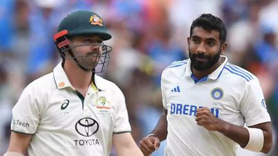 Sanjana Ganesan's first reaction on Jasprit Bumrah's dismissal of Travis Head for a duck