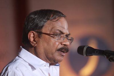 MT Vasudevan Nair: Celebrated Indian author and screenwriter dies at 91