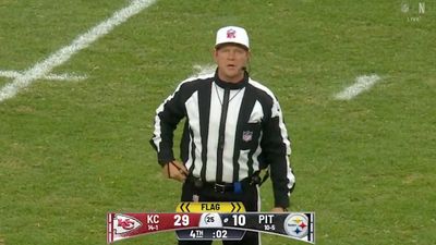 NFL Ref Had Such an Awkward End to Chiefs-Steelers Christmas Day Game