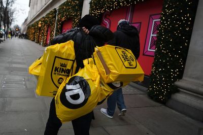 Boxing Day footfall in London drops 11% as shoppers avoid high streets