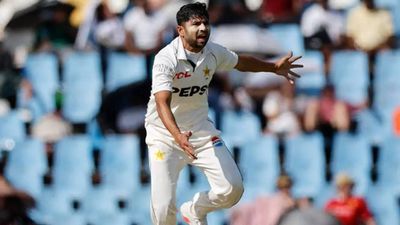 1st Test: Pakistan fight back as 13 wickets fall on opening day against South Africa