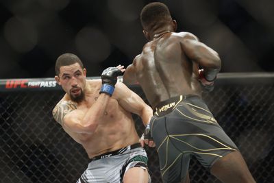 Robert Whittaker shares Israel Adesanya vs. Nassourdine Imavov prediction