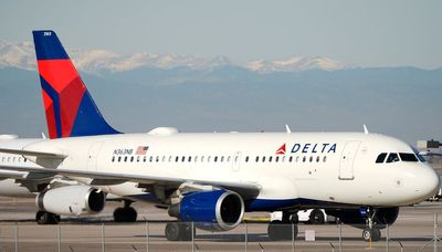 Person sneaks onto Delta flight from Seattle to Hawaii without a boarding pass before being booted from plane