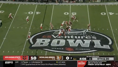 Bowling Green’s punter threw a dart on a fake punt for a 68 Ventures Bowl TD