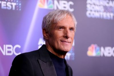 Michael Bolton shares first family photo following brain cancer diagnosis