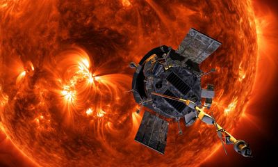 Nasa probe successfully completes closest-ever approach to sun