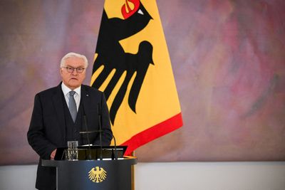 German president dissolves parliament, confirms February vote