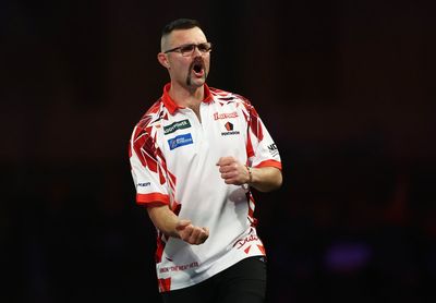 Damon Heta hits stunning nine-darter at World Darts Championship