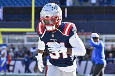 Patriots CB coach reveals criticized veteran defender played hurt