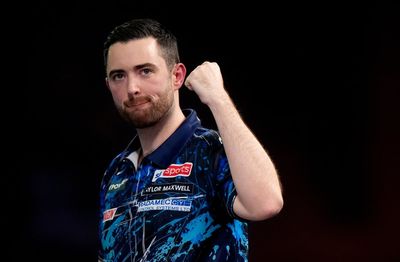 World Darts Championship: Luke Humphries sets up huge Peter Wright showdown in last 16