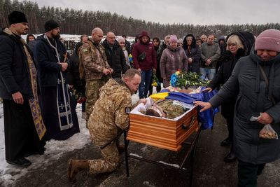 Bloodied Ukrainian troops risk losing more hard-won land in Kursk to Russia