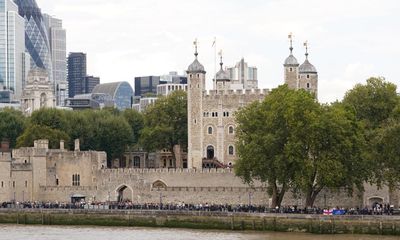 ‘Illegally smuggled’ cannon at Tower of London subject of dispute with Ireland