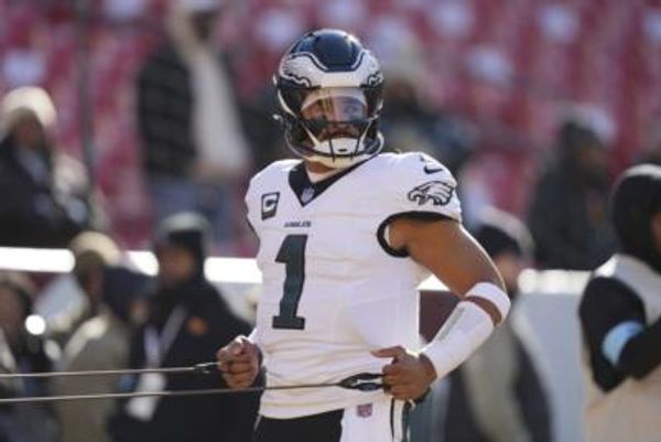 Eagles To Start Backup QB Against Dallas Without Hurts