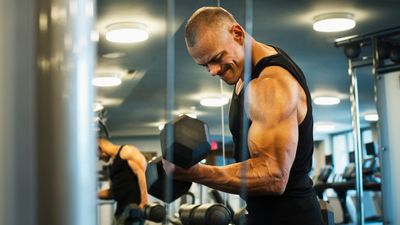 Strength training vs. bodybuilding: What’s the difference and what’s best for you?