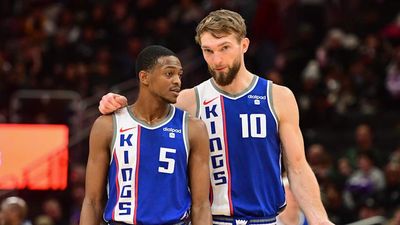 Kings Stars De'Aaron Fox, Domantas Sabonis Share First Reactions to Mike Brown Firing