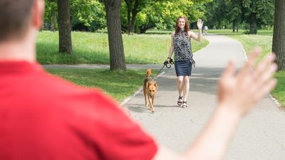 Here’s how to manage your dog around other dogs and people in public