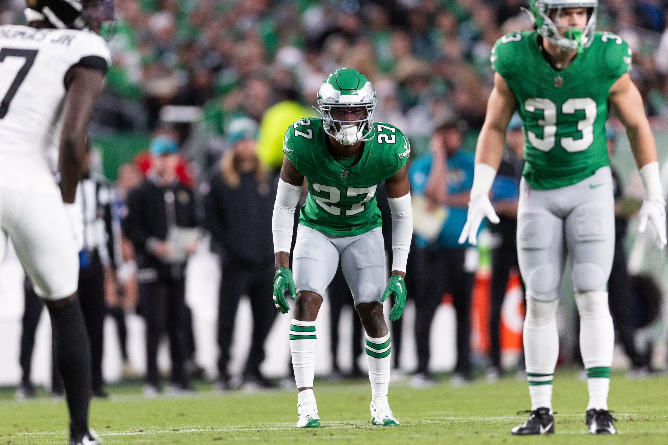 Cooper DeJean arrives to Eagles game vs. Cowboys in a…