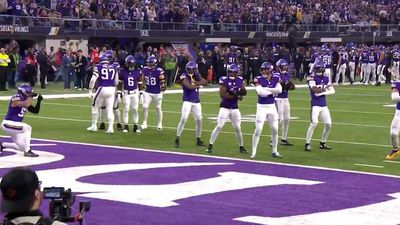 Camryn Bynum Leads Another Disney-Inspired Dance to Celebrate Turnover in Vikings-Packers