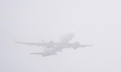 Dense fog expected to cause flight delays at Gatwick till end of Sunday