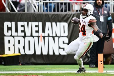 Browns Injury Update: Jerome Ford exits vs Dolphins with ankle injury