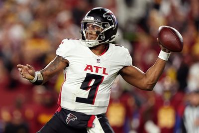 Falcons QB Michael Penix Jr. throws first career TD pass to Kyle Pitts