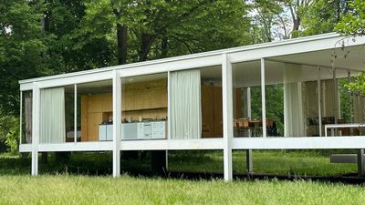 The three lives of the Edith Farnsworth House: now, a modernist architecture icon open to all