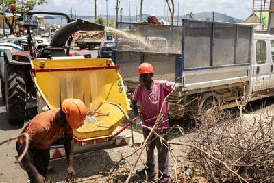 French Premier Promises Concrete Aid For Cyclone-hit Mayotte