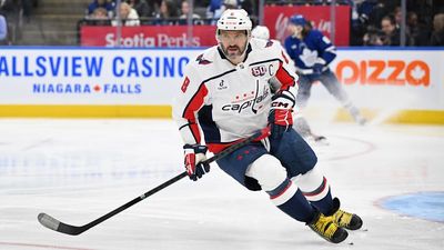 SI:AM | Where Alex Ovechkin’s Pursuit of Wayne Gretzky’s Goals Record Stands Now