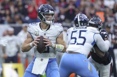 Titans plan for creative outlook at QB vs. Texans in Week 18