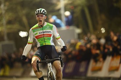 Laurens Sweeck takes a memorable victory in Superprestige Diegem after battle with Vandeputte, Nys