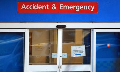 Big rise in people going to A&E in England for minor ailments, data shows