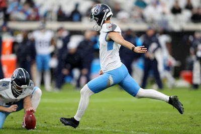 Titans waive kicker Matthew Wright