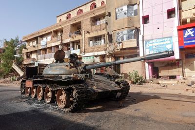 Fierce fighting in Khartoum endangers Sudanese civilians