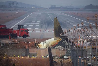 Runway design may have cost lives in South Korean air disaster, experts say