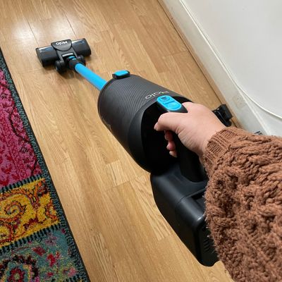 Bagged vs bagless vacuum cleaners — there’s one clear winner if you suffer from allergies and want a squeaky clean home