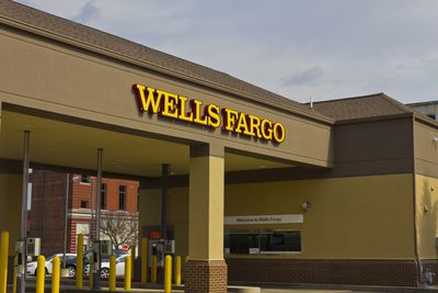 Here's What to Expect From Wells Fargo’s Next Earnings Report