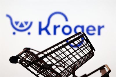 Kroger Is a Good Buy for 2025 After Failed Albertson’s Bid