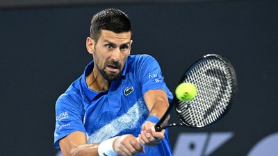 Djokovic downs Monfils for 20th time to reach quarters