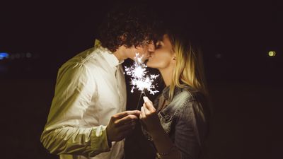 Start the new year with a bang - 8 tips for improving your love life in 2025