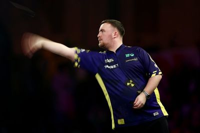 World Darts Championship LIVE: Latest scores and semi-final build-up as Luke Littler faces Stephen Bunting