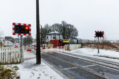 Three-day weekend snow warning issued for England, Wales and parts of Scotland